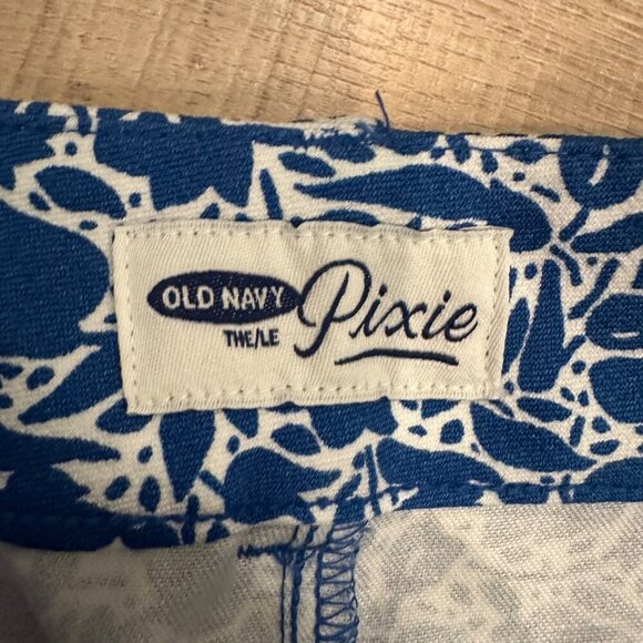 OLD NAVY WOMENS BLUE PIXIE PANTS 6 REGULAR - Picture 6 of 9